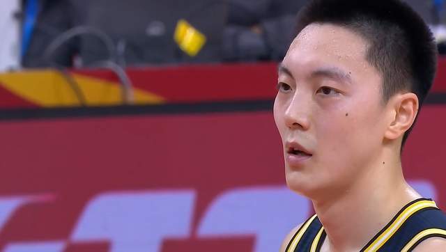 星空体育app下载-有惊无险!广东轻取鱼腩,胡明轩末节独砍11分,杜锋给老帅上一课